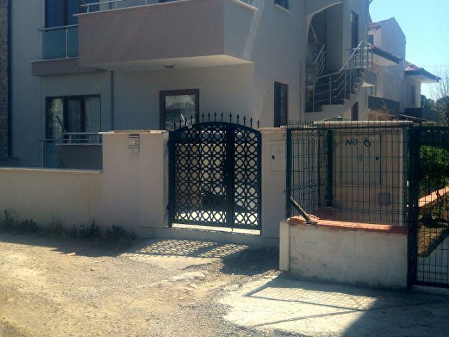 ogretmenler mahallesinde bahceli satilik 2 1 daire 91550 164 hurriyet emlak