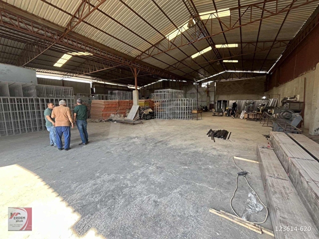 KERESTECİLER SİTESİNDE 1000 m2 KAPALI ALANLI İŞYERİ KİRALIKTIR