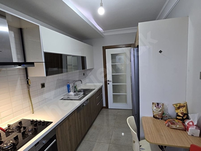 BEYLİKDÜZÜ HUZURLU MARMARADA SATILIK FULL EŞYALI 128M2 2+1 DAİRE - Görsel 5