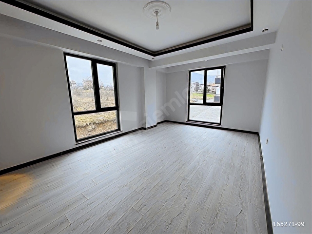 Başiskele Fatihte Satılık 3+1 Ara kat Daire (120m²) - Görsel 12