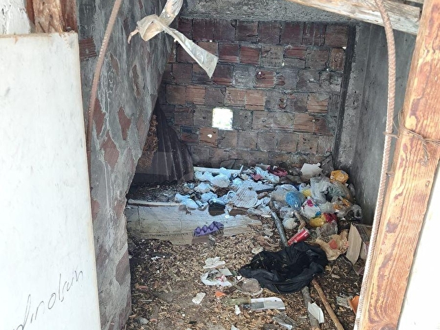 çayırova emek mh. 3+1 daire 140m2 75 m2 toprak tapulu satılık - Görsel 9