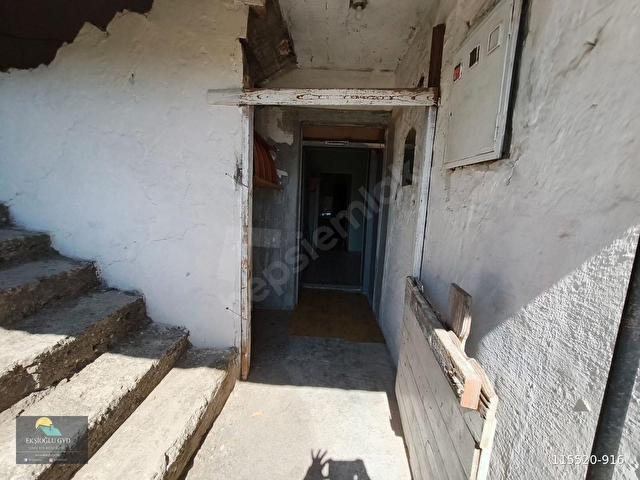 çayırova emek mh. 3+1 daire 140m2 75 m2 toprak tapulu satılık - Görsel 8