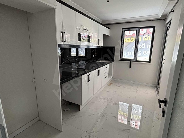 YATIRIMLIK VE OTURUMLUK! EMEK MAHALLESİNDE 2+1 DAİRE - Görsel 13