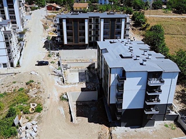 ÖZCANLARDAN_ SİTE İÇİ_ARAKAT_ 3+1_LÜKS_140M2_HAVUZLU_OTOPARKLI - Görsel 8