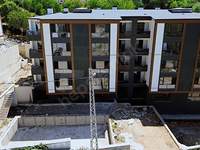 ÖZCANLARDAN_ SİTE İÇİ_ARAKAT_ 3+1_LÜKS_140M2_HAVUZLU_OTOPARKLI - Görsel 9