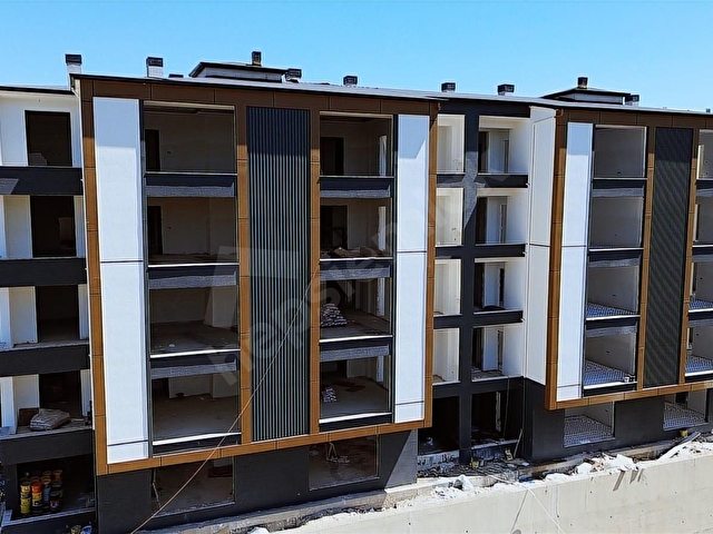 ÖZCANLARDAN_ SİTE İÇİ_ARAKAT_ 3+1_LÜKS_140M2_HAVUZLU_OTOPARKLI - Görsel 10