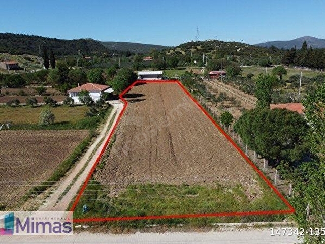 BİRGİ KÖY YERLEŞİK ALANUINDA 250 m² YAPI İZİNLİ