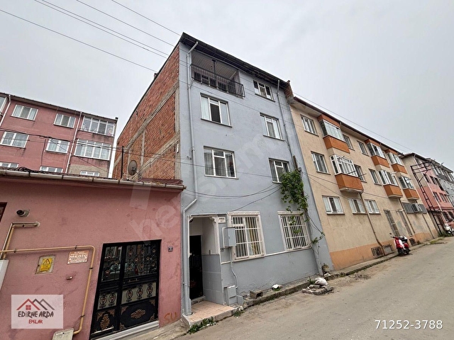 Arda emlak Ofisi’nden değirmen Migros yakını full eşyalı ara kat balkonlu daire