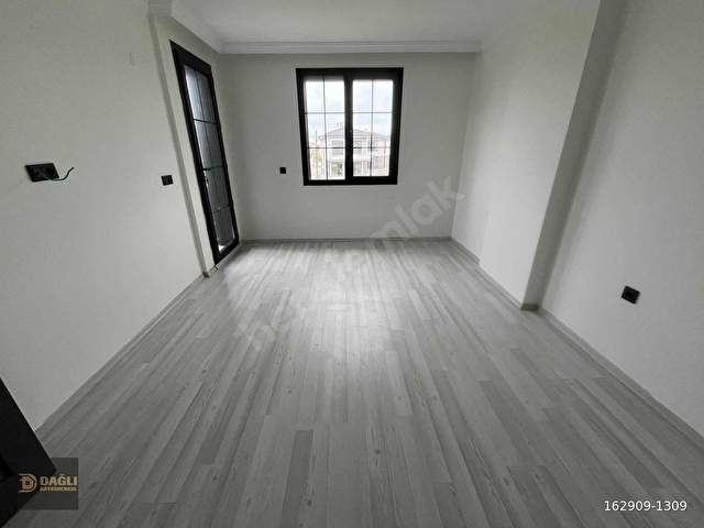 DAĞLI GAYRİMENKULDEN 4+1 DENİZ MANZARALI SİTE İÇİ FIRSAT VİLLA - Görsel 10