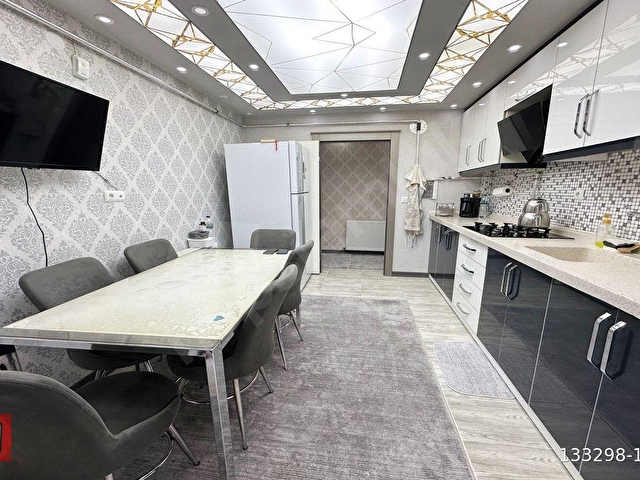 KEÇİÖRENDE JESTTEN KATTA ASANSÖRLÜ FULL YAPILI GENİŞ 3+1 DAİRE - Görsel 8