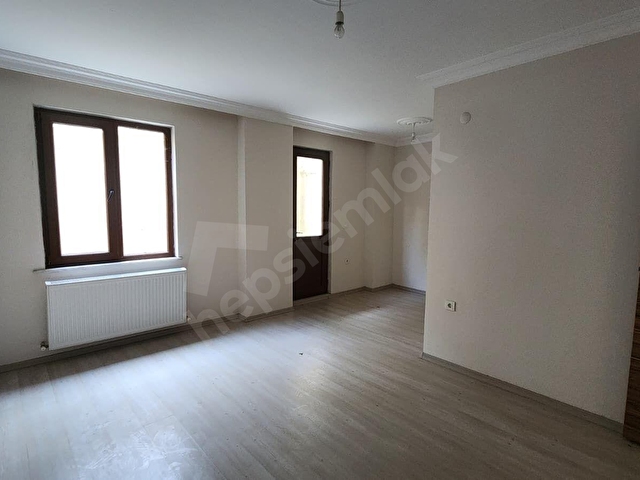 PLAJYOLUNDA 4+1 BAHÇE DUBLEKS 200 m2-BAHÇE ALANI-BOŞ DAİRE - Görsel 7