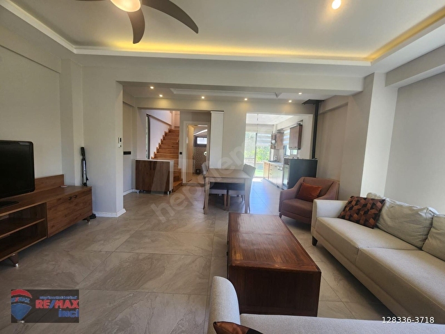 RE/MAX İNCİDEN GÖMEÇ KARAAĞAÇTA KİRALIK DENİZ MANZARALI MÜSTAKİL VİLLA - Görsel 9
