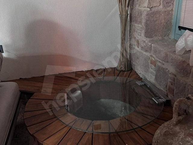 AYVALIK MERKEZDE 2 KATLI, AVLULU, ŞÖMİNELİ TAŞ RUM EVİ - Görsel 8
