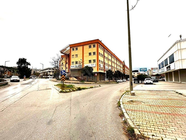 285m2 Gıda Çarşısı Köşe Lüks Uygun Fiyatlı Prestij