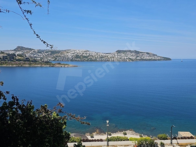 Yalıpark sitesinde özel plaj Ayrıcalıklı, Manzaralı 2+1 kiralik