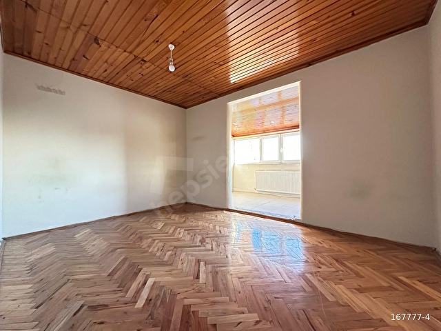 Yüksek Kira Getirisi / Metro 5 dk / 4+1 220 m2 / Teras /Barbekü - Görsel 6
