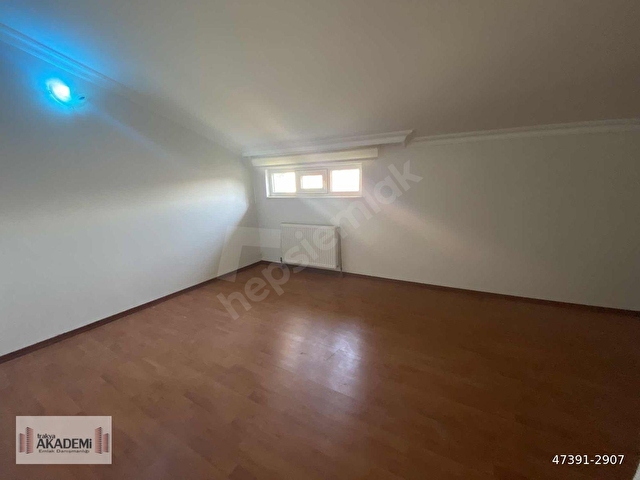 ESKİ SALI PAZARINDA YENİ BOYALI KİRALIK DUBLEX DAİRE - Görsel 12