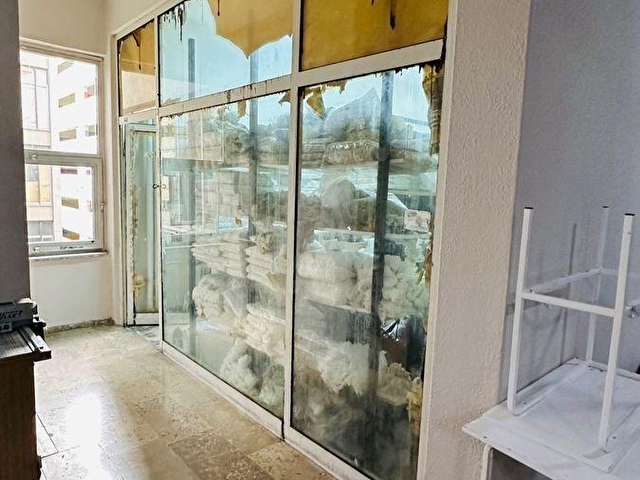 OSMANBEY SOSKO İŞ MERKEZİNDE  30 M2 DÜKKAN 1.700.000 TL . - Görsel 3