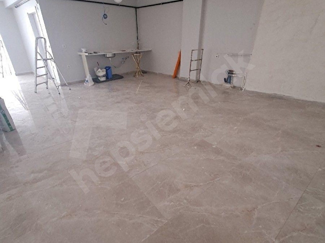 Merkezi Konumda, 2 Katlı 450 m² Kiralık Geniş ve Çok Amaçlı Dükkan - Görsel 24