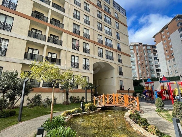 ÖMÜR İSTANBUL SİTE 27m TERASLI 9.KAT 2+1 145m² SATILIK BOŞ DAİRE - Görsel 3