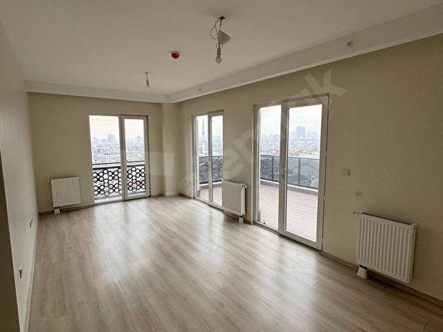 ÖMÜR İSTANBUL SİTE 27m TERASLI 9.KAT 2+1 145m² SATILIK BOŞ DAİRE - Görsel 8