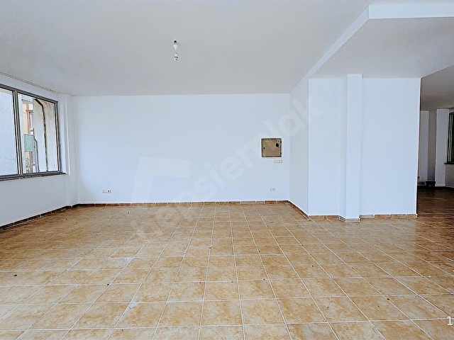 REDSTONEDAN MUHİTTİNDE SATILIK DEPOLU SEÇENEKLİ TİCARİ DÜKKAN - Görsel 13