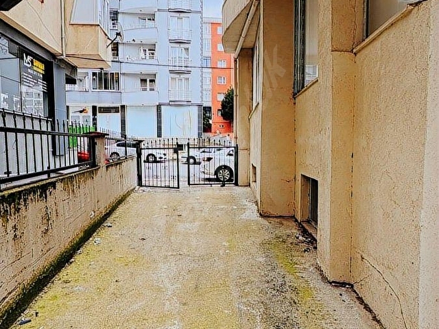 REDSTONEDAN MUHİTTİNDE SATILIK DEPOLU SEÇENEKLİ TİCARİ DÜKKAN - Görsel 23