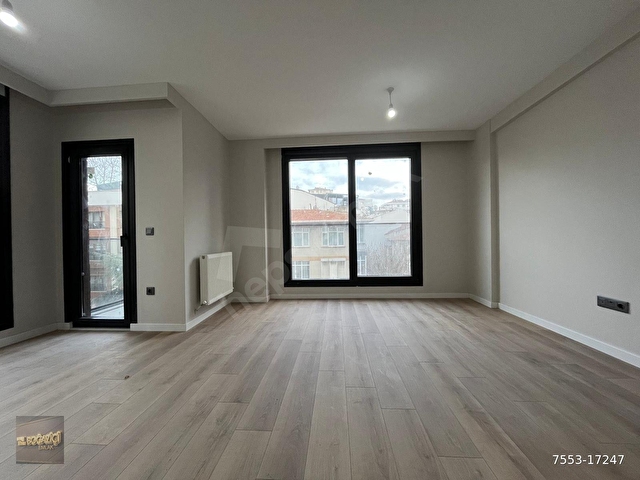 EMİN ALİ PAŞA CAD. 2 BİNADA 2025 YAPIMI BALKONLU, G.ODALI 100m2 2+1 BOŞ DAİRE - Görsel 2