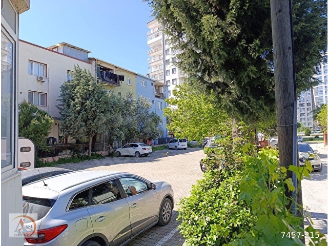 Manavkuyu Fatih Camisi Yakınında 3+1 125 M2 Doğal Gazlı Satılık Son kat Daire - Görsel 4