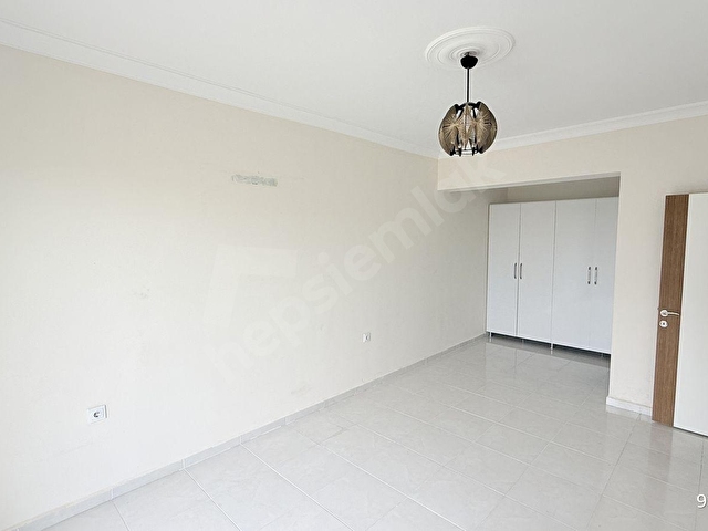 AİLE SİTESİNDE OTURMAYA HAZIR 3+1 ARAKAT DAİRE İSBAY EMLAKTA - Görsel 25