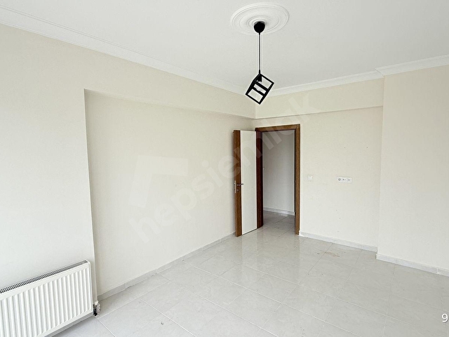 AİLE SİTESİNDE OTURMAYA HAZIR 3+1 ARAKAT DAİRE İSBAY EMLAKTA - Görsel 18