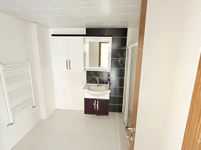 AİLE SİTESİNDE OTURMAYA HAZIR 3+1 ARAKAT DAİRE İSBAY EMLAKTA - Görsel 30