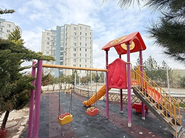 AİLE SİTESİNDE OTURMAYA HAZIR 3+1 ARAKAT DAİRE İSBAY EMLAKTA