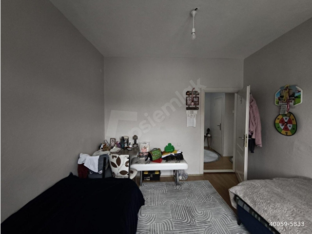 📣 KARAMANOĞLU EMLAKTAN VALİDE SULTANDA BAKIMLI DAİRE - Görsel 2