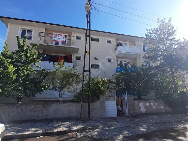 ÖNCÜ EMLAKTAN YUNUS EMRE MAH KİRALIK 3+1 DAİRE