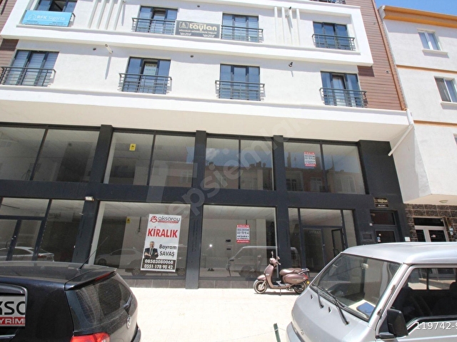 AKSARAY HAMİDİYE MAHALLESİNDE KİRALIK 350 M DÜKKAN