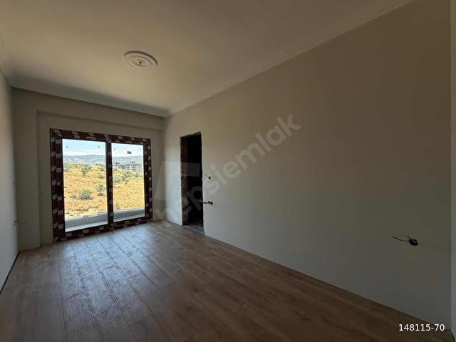 AYAZDAN MİLAS GÜNEŞ MAHALLESİNDE SATILIK 2+1 DAİRE - Görsel 7