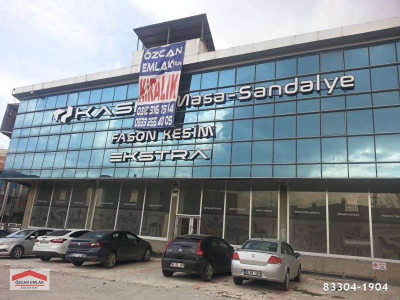 Si̇telerde satilik 1600m2 asansörlü komple bi̇na