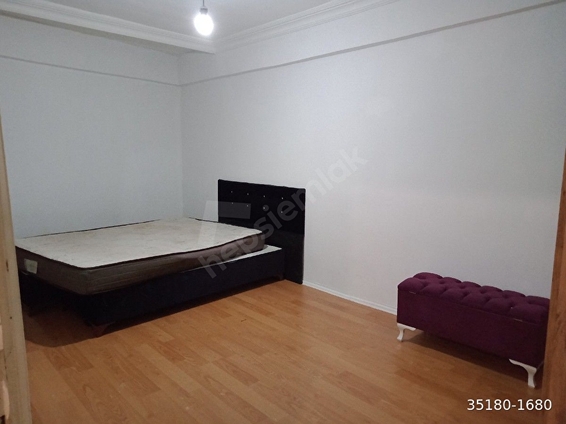 Vip Emlaktan Halide Edip Akar Caddesi Üzeri Satılık Daire