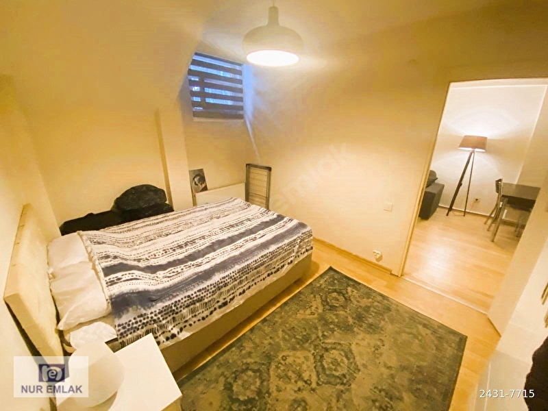 Şişli Merkezde Satılık 1+1 65 M2 Yeni Binada Yarı Zemin Daire