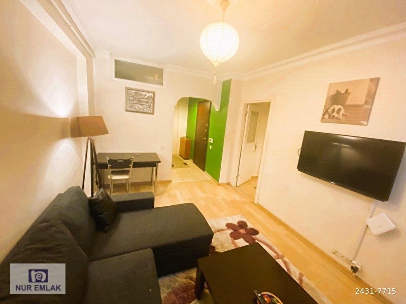 Şişli Merkezde Satılık 1+1 65 M2 Yeni Binada Yarı Zemin Daire