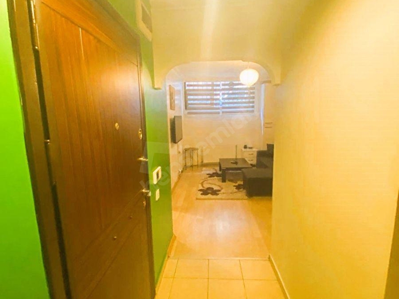 Şişli Merkezde Satılık 1+1 65 M2 Yeni Binada Yarı Zemin Daire