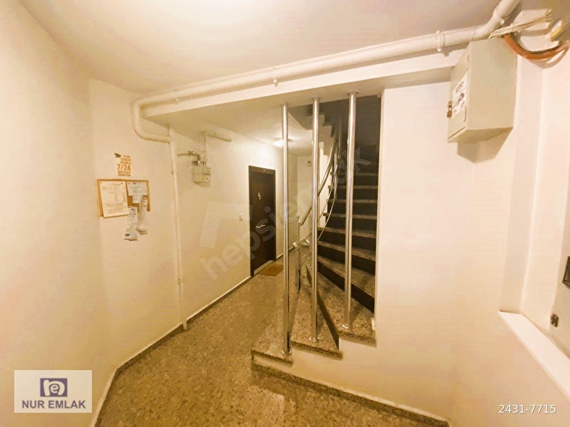 Şişli Merkezde Satılık 1+1 65 M2 Yeni Binada Yarı Zemin Daire