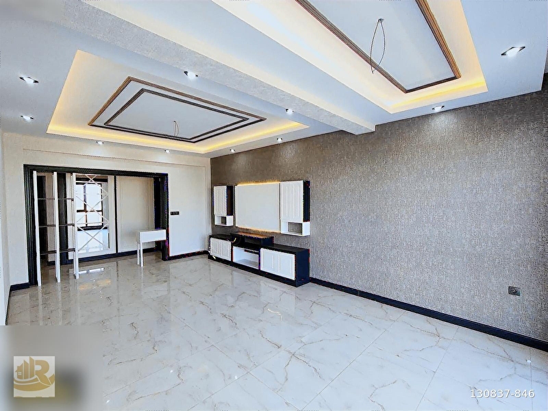 Yeni̇şafak'da geni̇ş 135m2 3+1 a plus dai̇reler!!