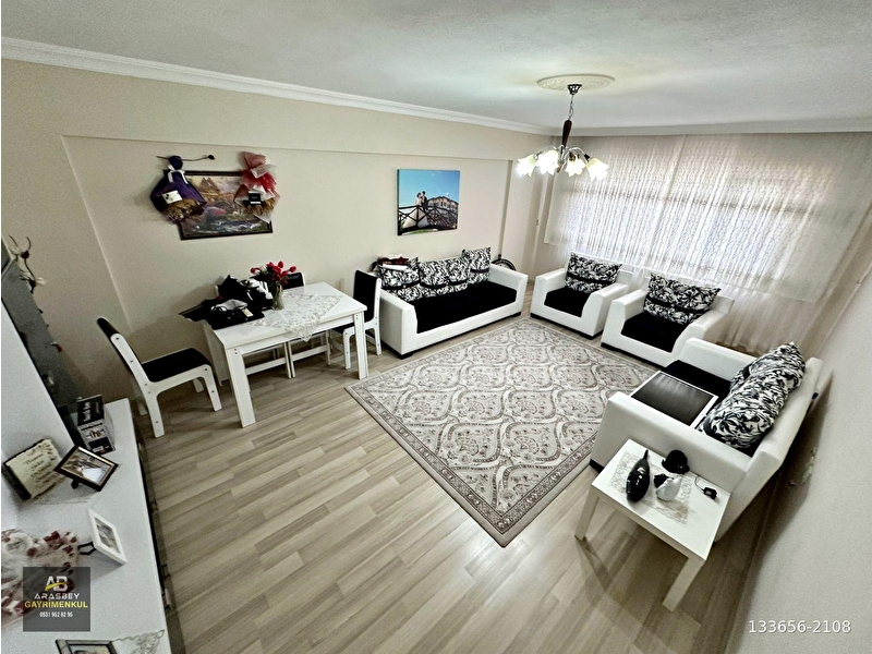 Si̇ncan akşemsetti̇n mah'de 3+1 salon bağimsiz çi̇ft banyolu 3.ara katta geni̇ş dai̇remi̇z satişta