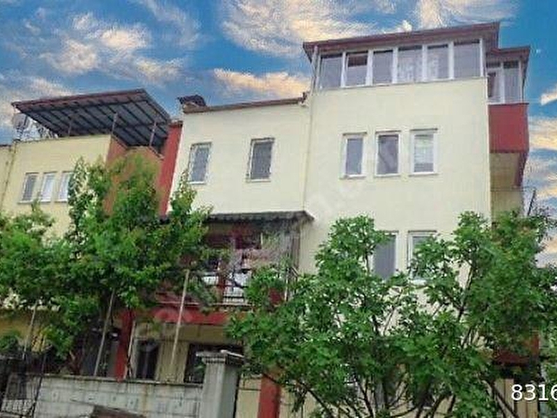 Deni̇zli̇, pinarkent'te 6+2 satilik vi̇lla