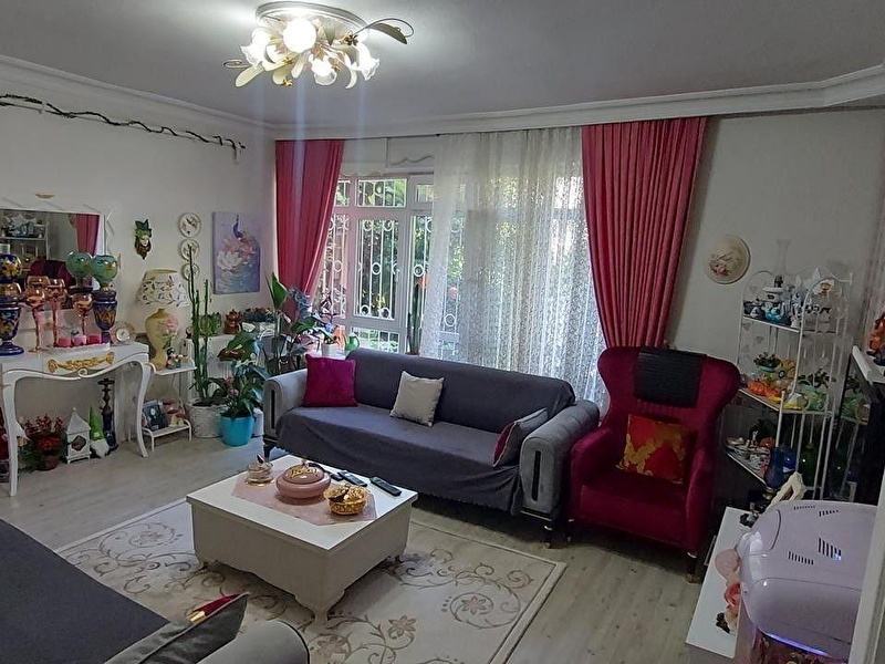 Aşik veysel mahallesi̇nde satilik 2+1 dai̇re