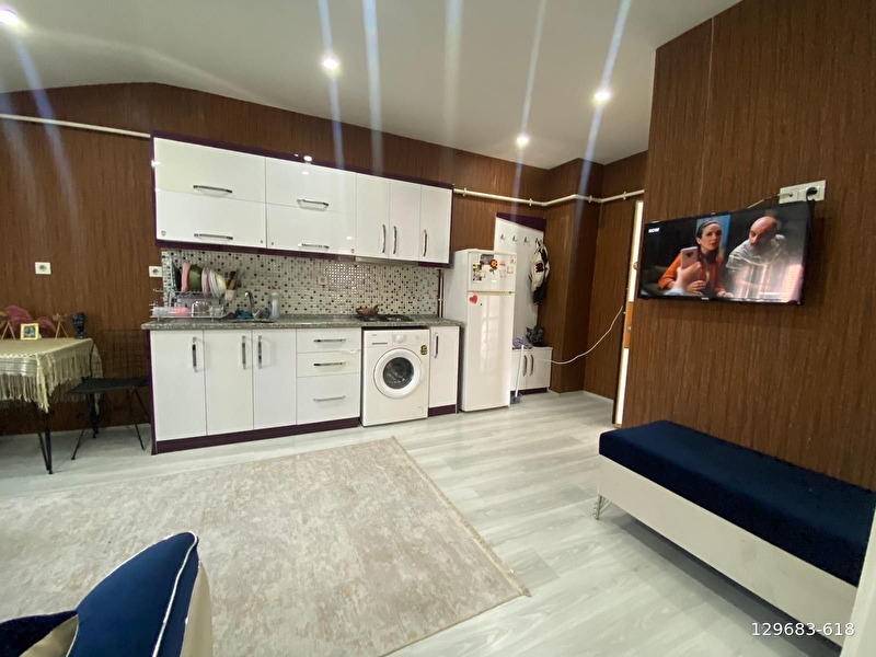 İnci̇li̇pinar mahallesi̇ yüzme havuzlari karşisi 1+1 geni̇ş apart