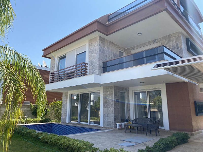 20 000 Tl Seda Afyoncu Dan Guzelobada Mustakl Havuzlu Bahceli Sitede Villa