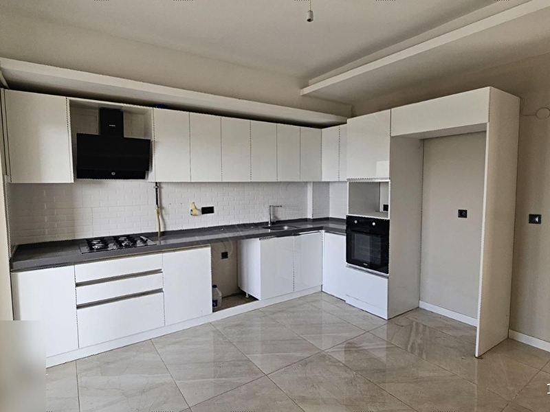 Ni̇lüfer kayapa 4+1 dubleks 200 m2 havuzlu si̇te çok kullanişli